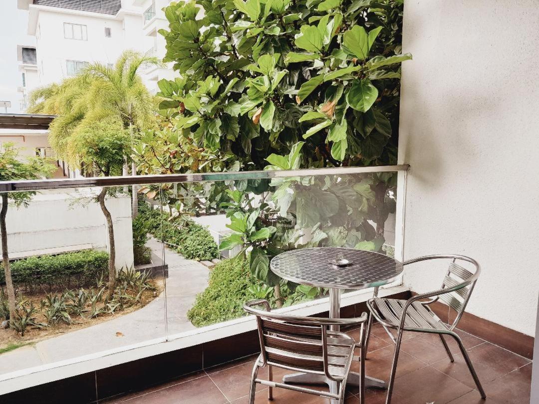 Bulan Guesthouse Imago Kota Kinabalu Ngoại thất bức ảnh